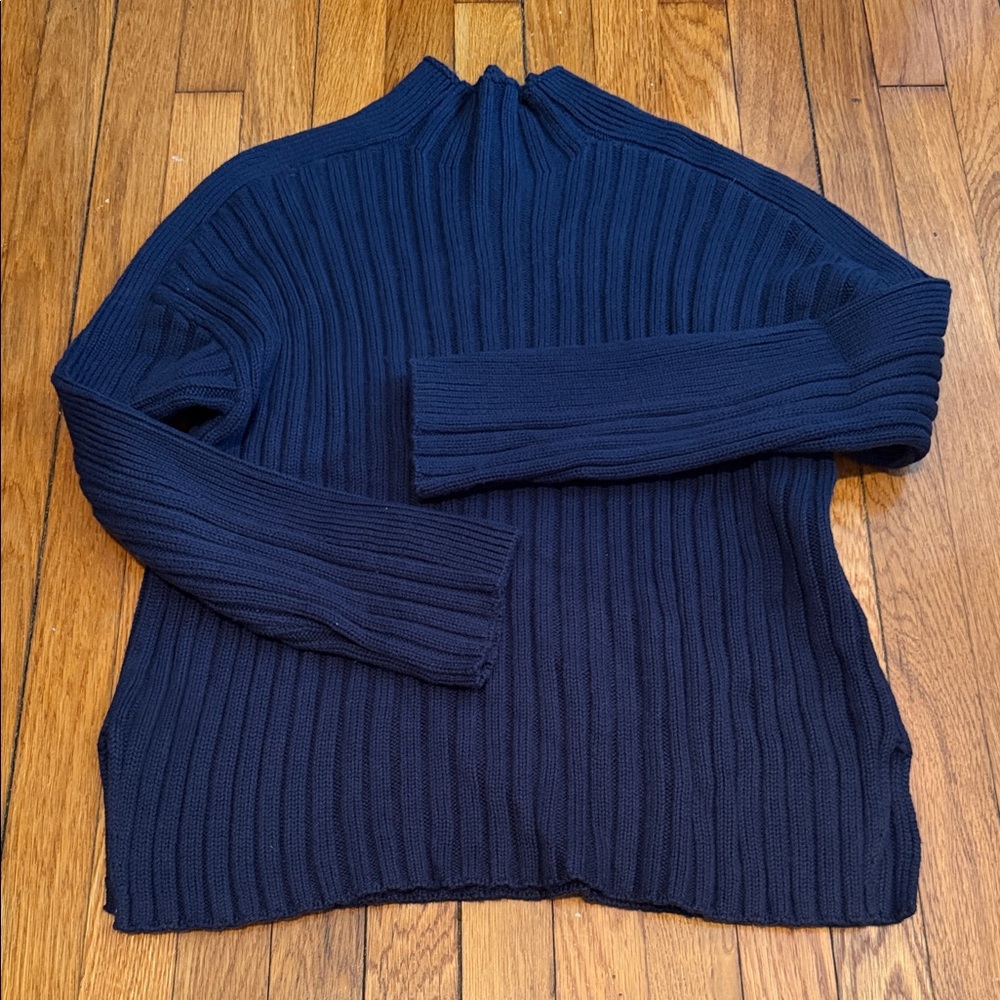 Abercrombie & Fitch Women's Navy Ribbed Mockneck Sweater